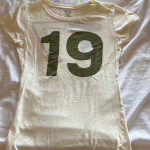 American Eagle fitted graphic tee beige/ cream color